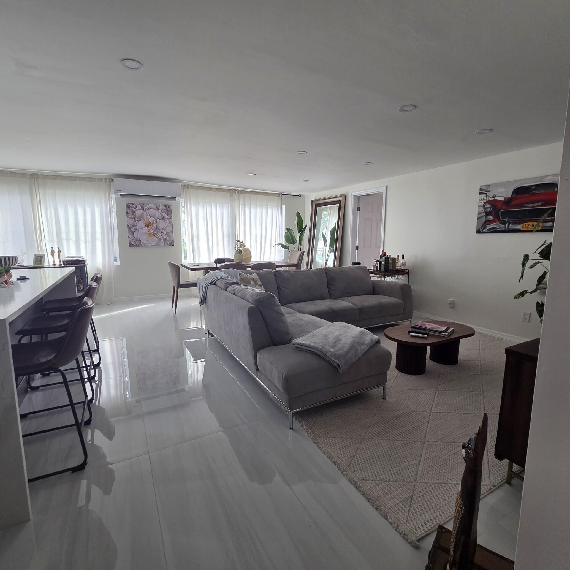 4501 Northwest 68th Street Coconut Creek, FL 33073 - Photo 5 of 44 b35a4a62-8209-4b09-8968-97ea9ef31fda