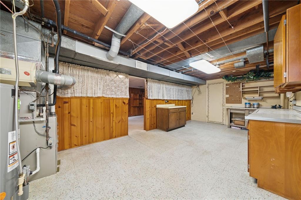 988 Shadycrest Road Pittsburgh, PA 15216 - Photo 26 of 35 Gallery Image 26
