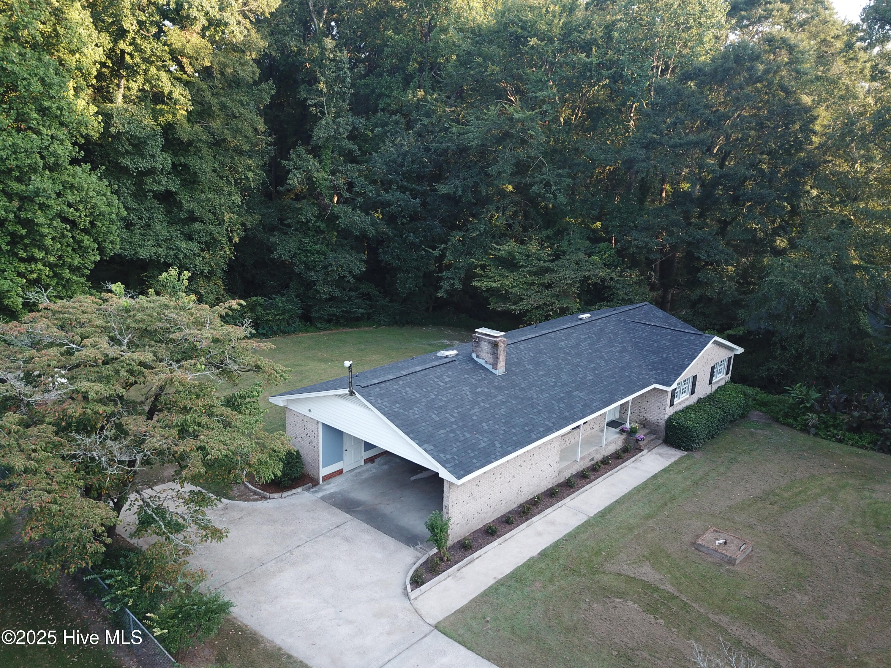 3807 Random Road Kinston, NC 28504 - Photo 7 of 46 6