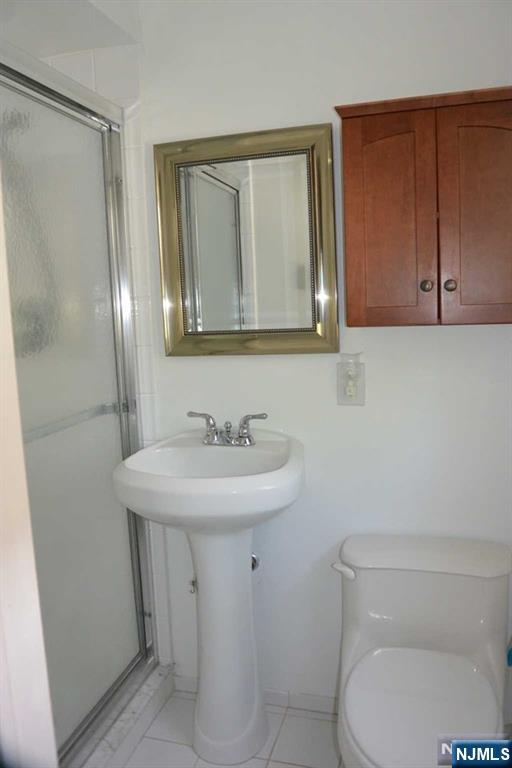 382 Mayer Court, Unit 1 Ridgefield, NJ 07657 - Photo 11 of 22