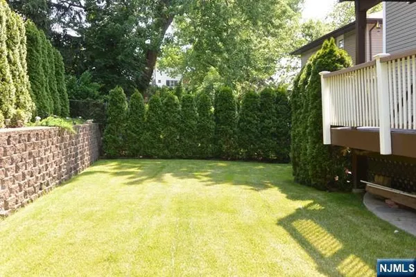 $3,400 | 382 Mayer Court, Unit 1, Ridgefield, NJ 07657