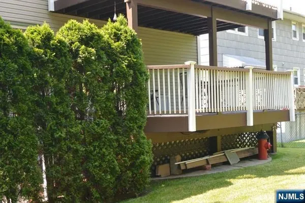 $3,400 | 382 Mayer Court, Unit 1, Ridgefield, NJ 07657