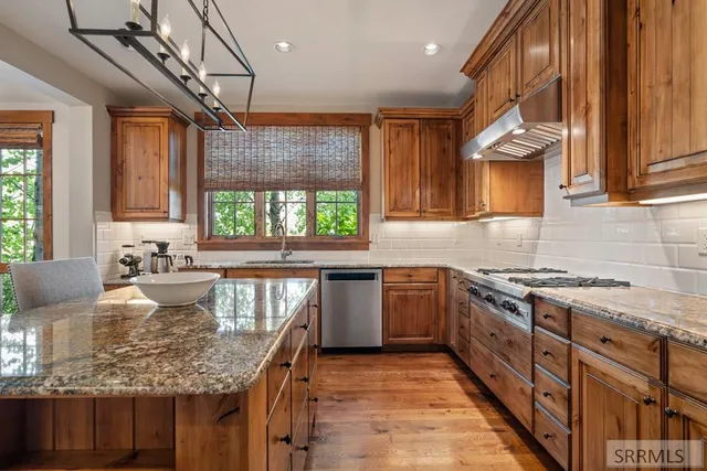 $2,685,000 | 565 Woodland Star Drive, Unit DRIVE, Driggs, ID 83422