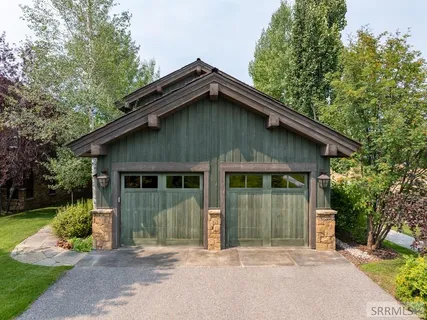 $2,685,000 | 565 Woodland Star Drive, Unit DRIVE, Driggs, ID 83422