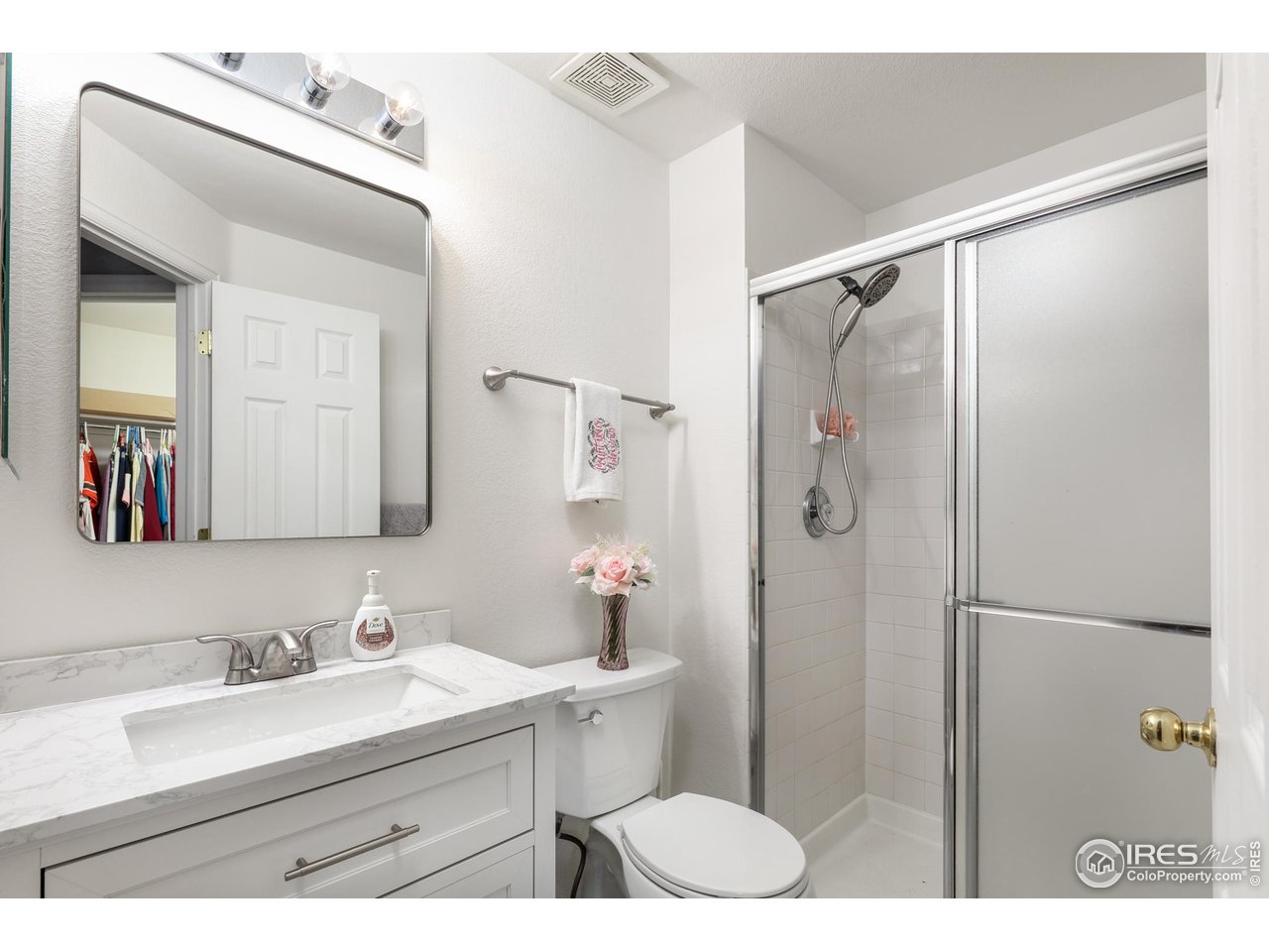 5430 Bobcat Street Frederick, CO 80504 - Photo 14 of 42 Primary Bathroom