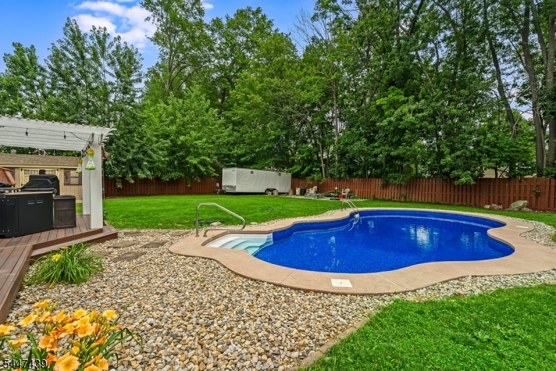 59 Knoll Road Parsippany, NJ 07054 - Photo 26 of 31