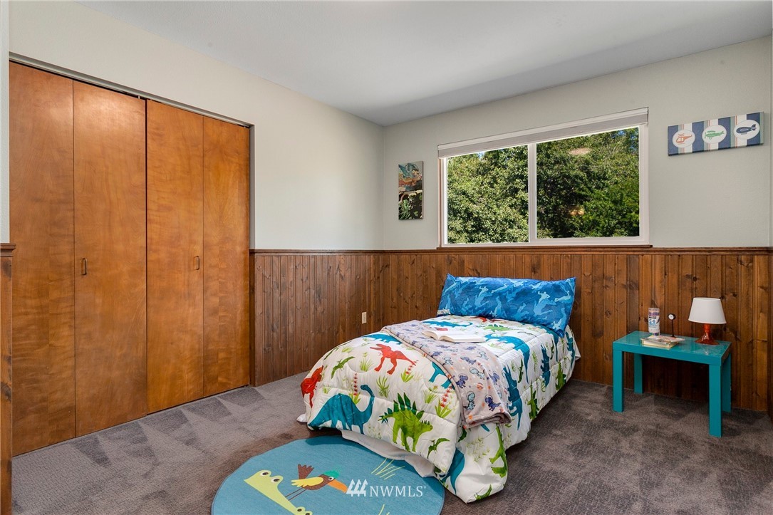10229 26th Avenue Southwest Seattle, WA 98146 - Photo 24 of 40 Gallery Image 24