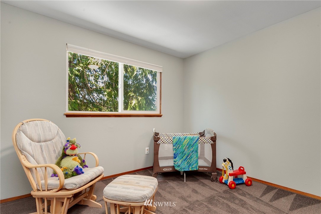 10229 26th Avenue Southwest Seattle, WA 98146 - Photo 27 of 40 Gallery Image 27