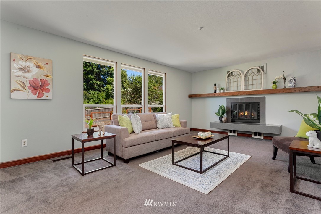 10229 26th Avenue Southwest Seattle, WA 98146 - Photo 6 of 40 Gallery Image 6
