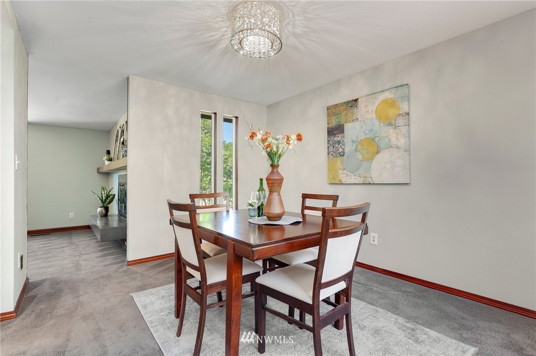 10229 26th Avenue Southwest Seattle, WA 98146 - Photo 7 of 40 Gallery Image 7