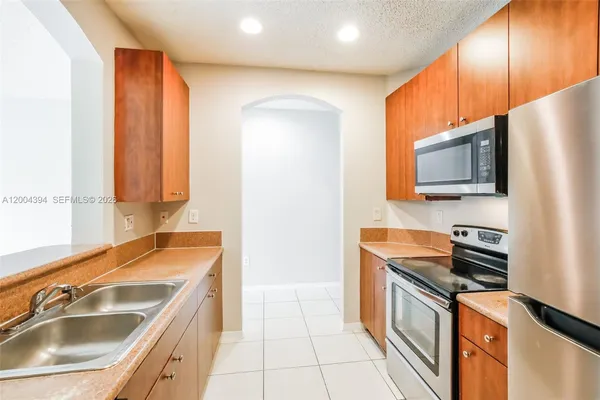 $2,010 | 2281 Northeast 42nd Circle, Homestead, FL 33033