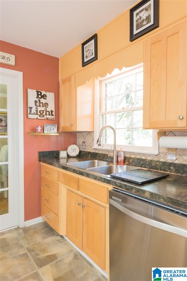 3232 Tyrol Road Birmingham, AL 35216 - Photo 14 of 43