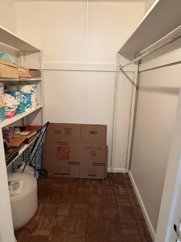 a view of utility room