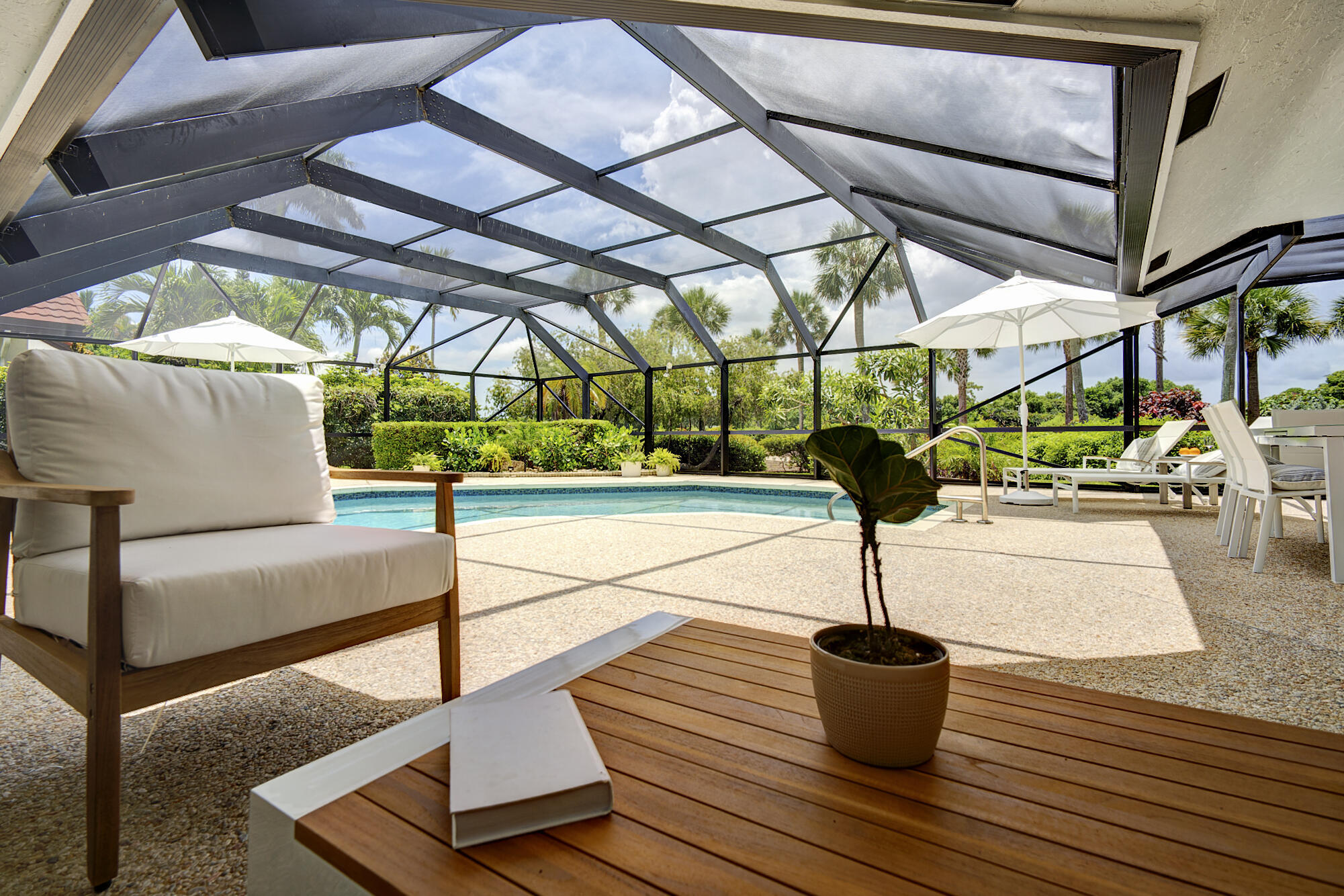 10252 Shireoaks Lane Boca Raton, FL 33498 - Photo 39 of 51 alfa36