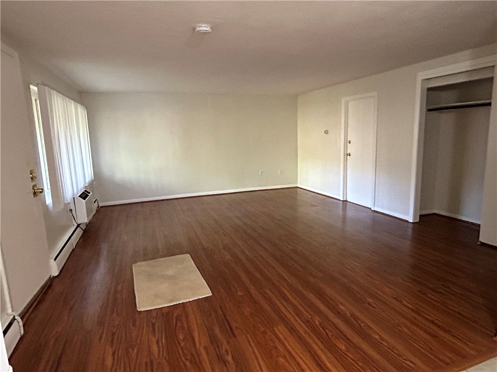 72 West Shore Road, Unit 4 Warwick, RI 02889 - Photo 6 of 11