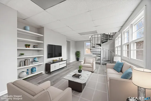 $400,000 | 198 Main Street, Hampton, CT 06247