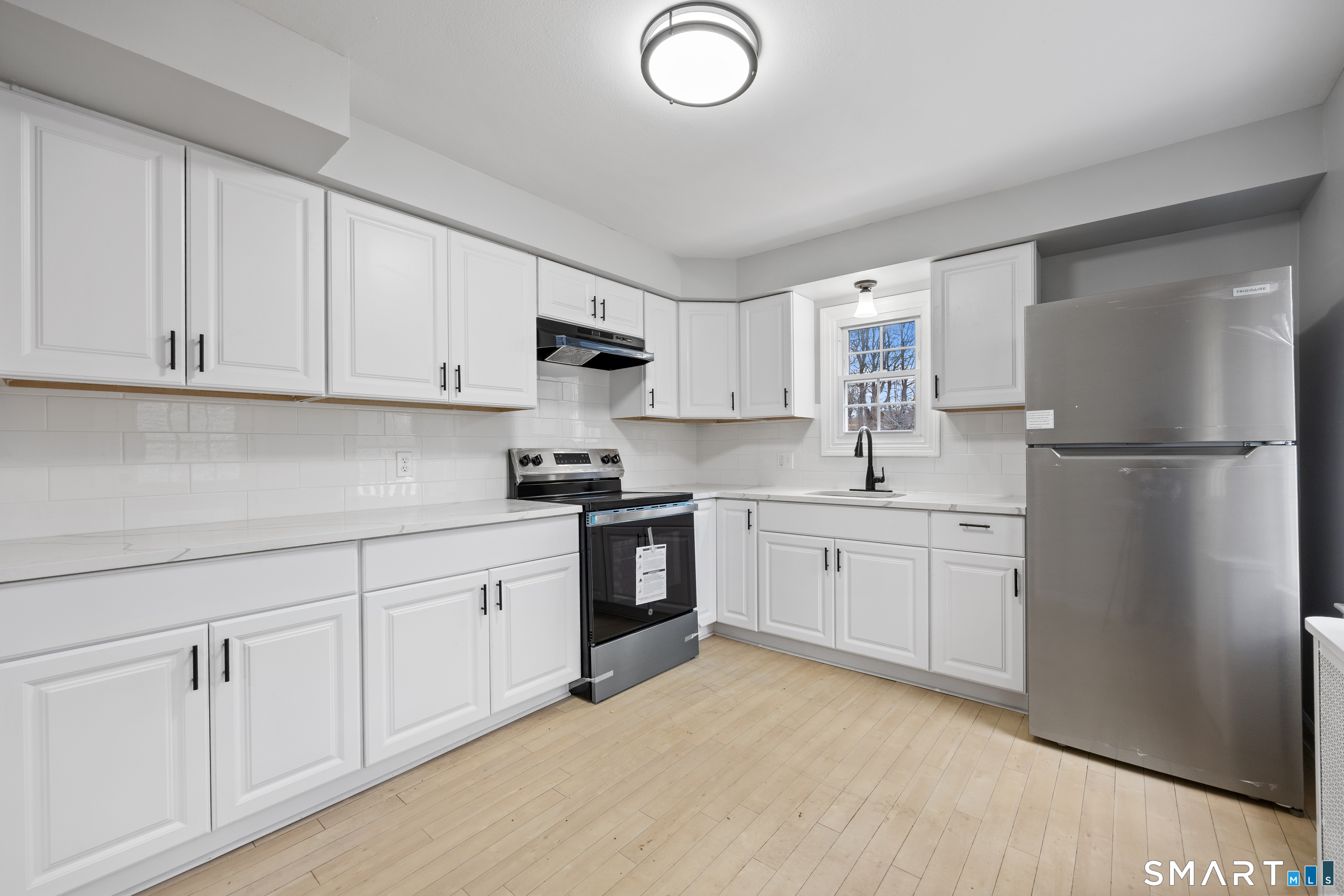 198 Main Street Hampton, CT 06247 - Photo 37 of 39