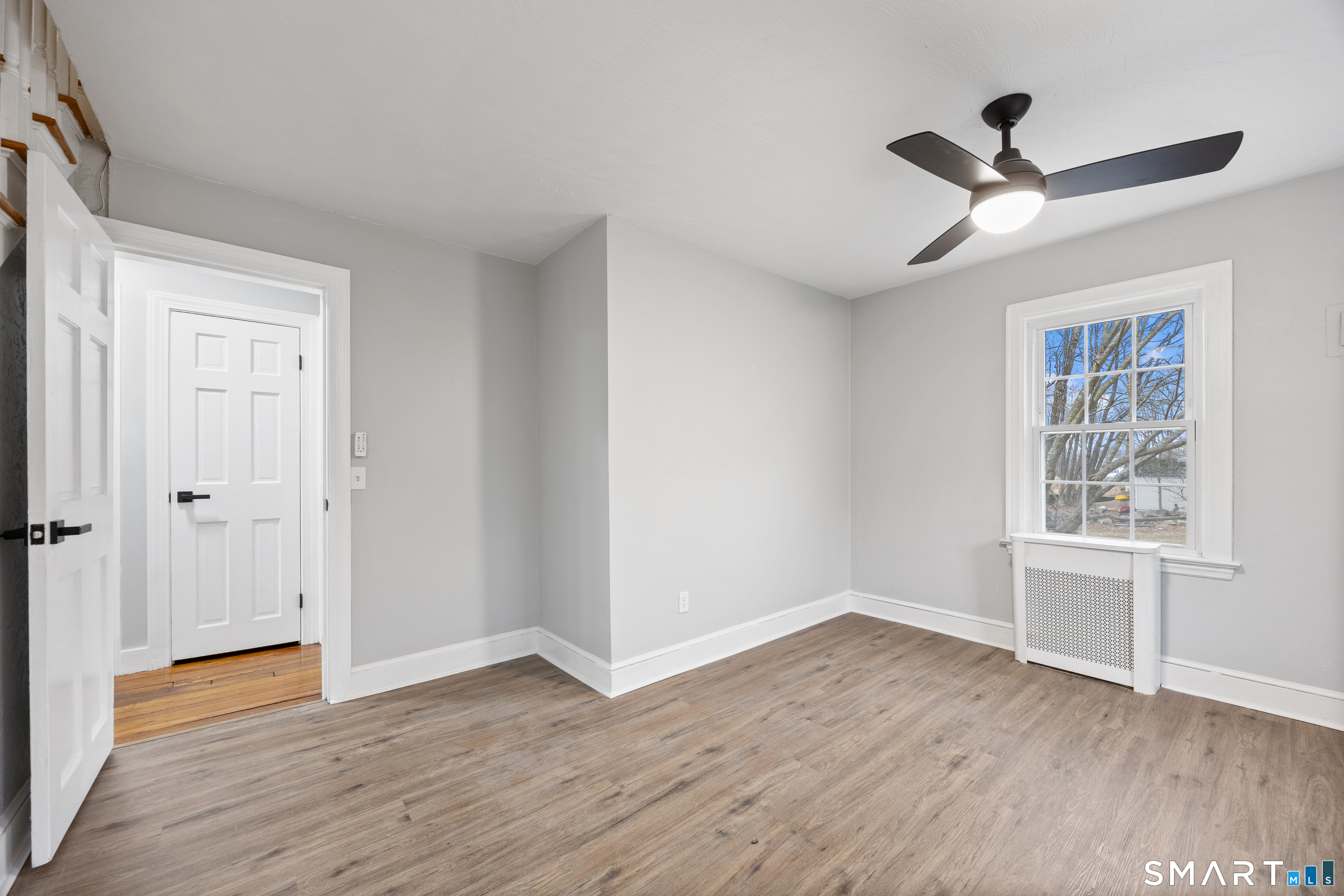 198 Main Street Hampton, CT 06247 - Photo 10 of 39 Formal Living