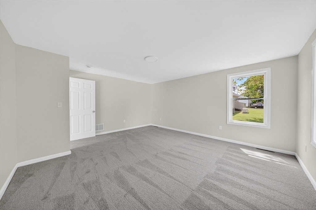 61 Stevens Road Swansea, MA 02777 - Photo 23 of 27