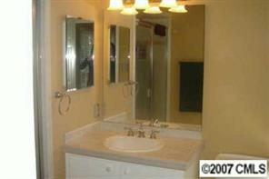 843 Ashmeade Road Charlotte, NC 28211 - Photo 5 of 7 Gallery Image 5