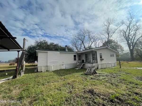 $119,900 | 1344 Little River Road, Jonesville, LA 71343