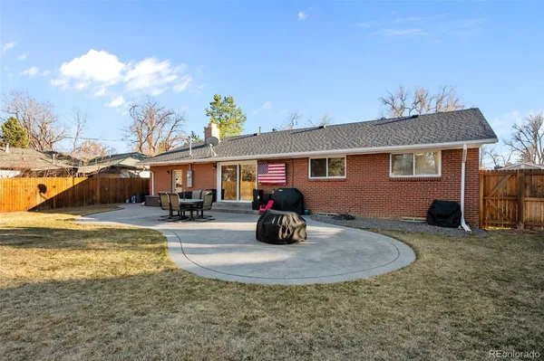 $662,000 | 841 East Oakwood Avenue, Centennial, CO 80121