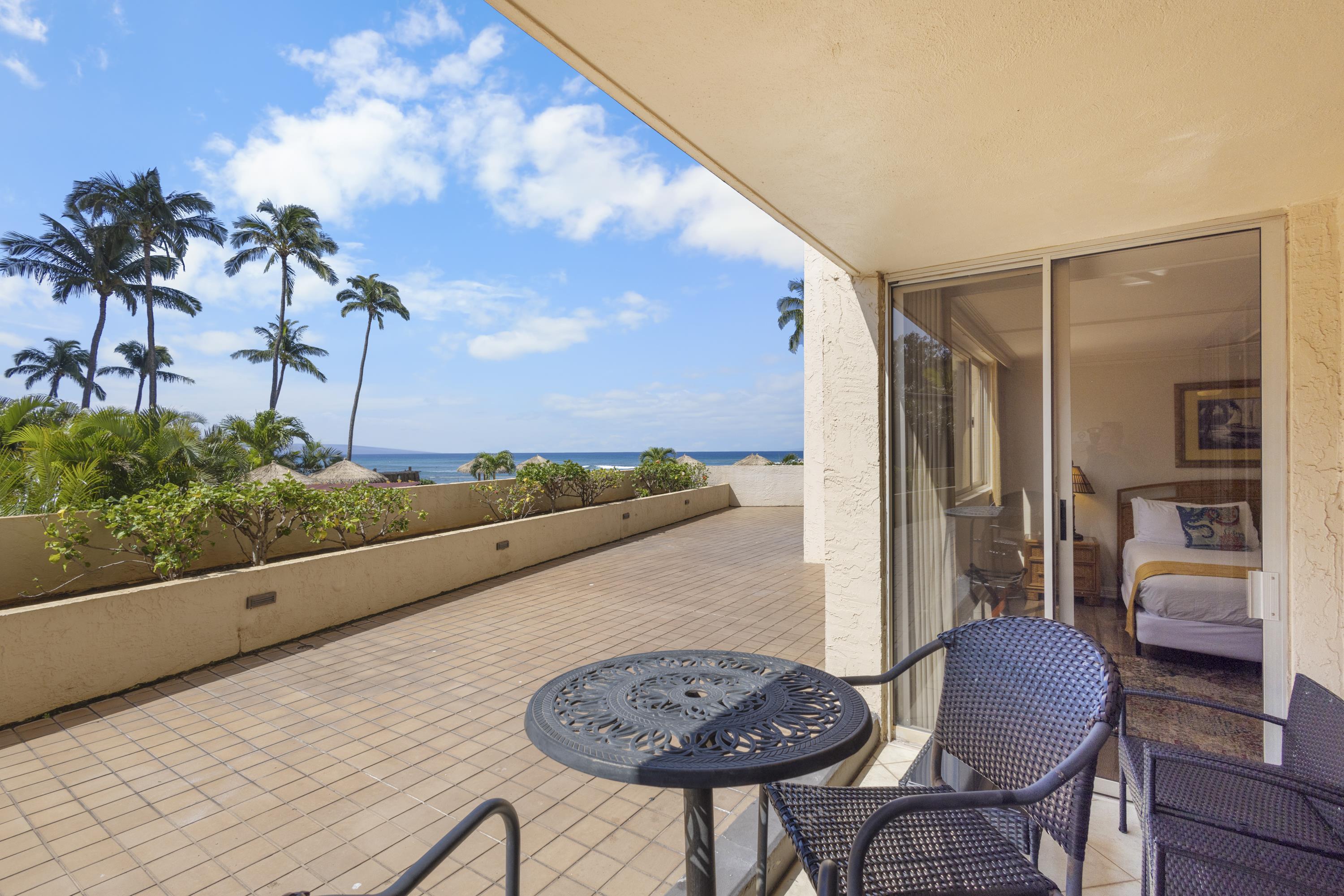 4365 Lower Honoapiilani Road, Unit 115 Lahaina, HI 96761 - Photo 25 of 44 a view of balcony and patio