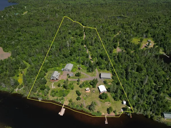 $775,000 | 1339 Tom Lake Road, Hovland, MN 55606