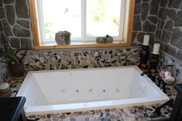 $775,000 | 1339 Tom Lake Road, Hovland, MN 55606