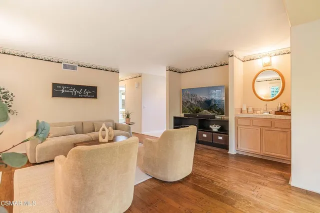 $1,075,000 | 368 Pellburne Court, Simi Valley, CA 93065