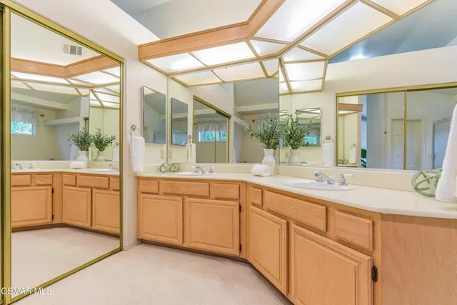 $1,075,000 | 368 Pellburne Court, Simi Valley, CA 93065