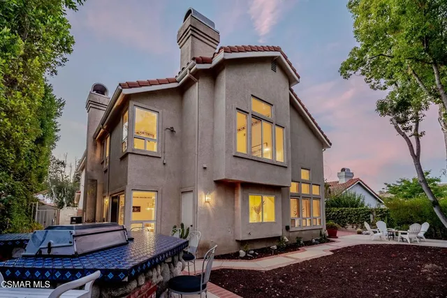$1,075,000 | 368 Pellburne Court, Simi Valley, CA 93065