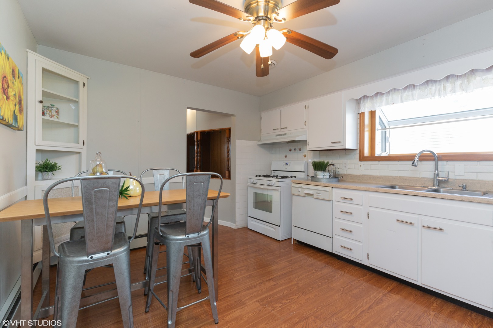 309 Meadow Lane Lake In The Hills, IL 60156 - Photo 13 of 19