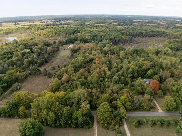 $555,953 | 35780 36th Avenue, Paw Paw, MI 49079