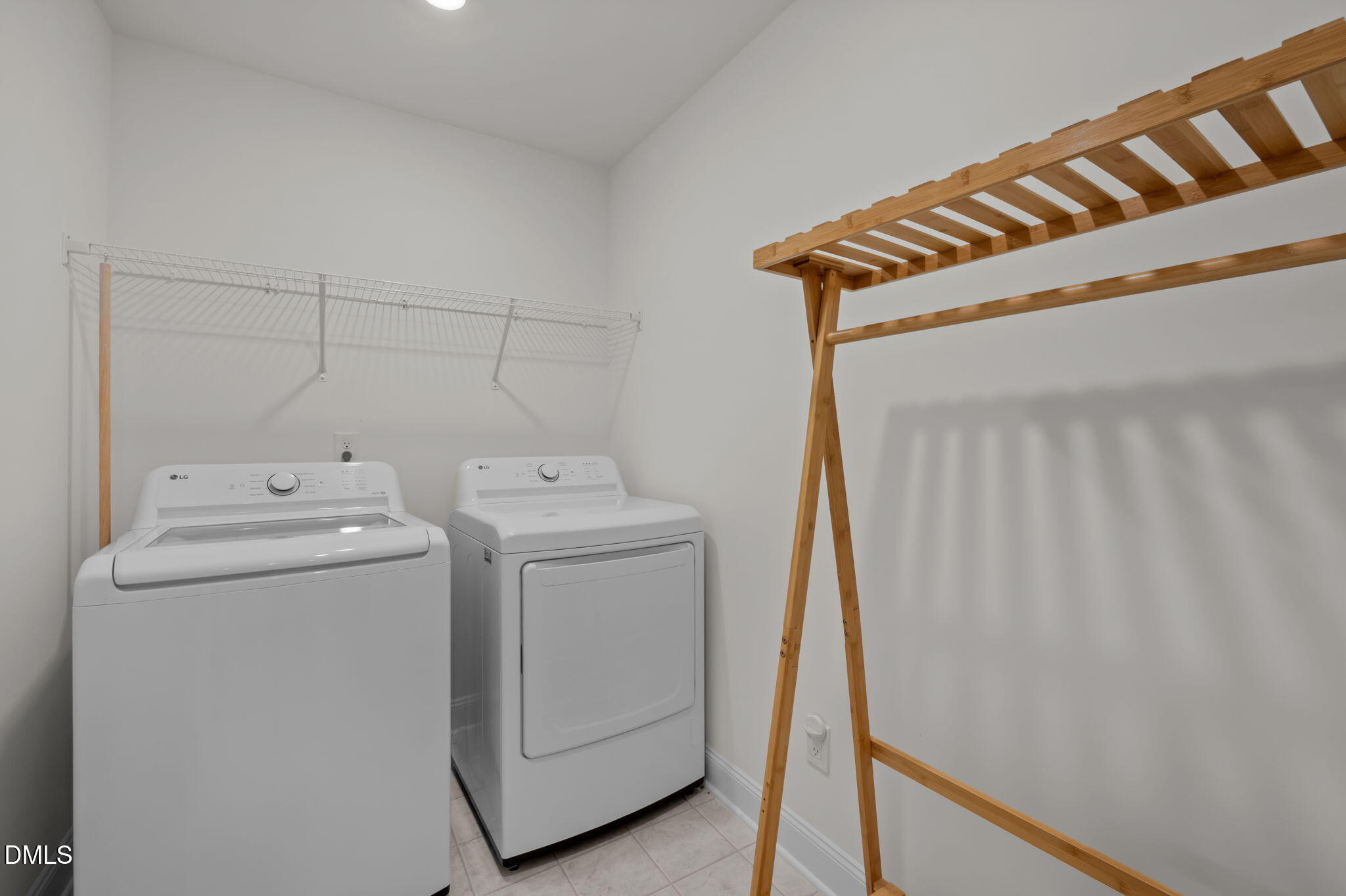 1031 Culloden Circle Durham, NC 27713 - Photo 28 of 50 a utility room with dryer and washer