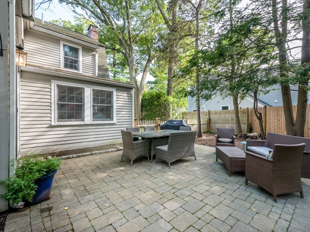 15 Princeton Road Wellesley, MA 02482 - Photo 6 of 30 Gallery Image 6