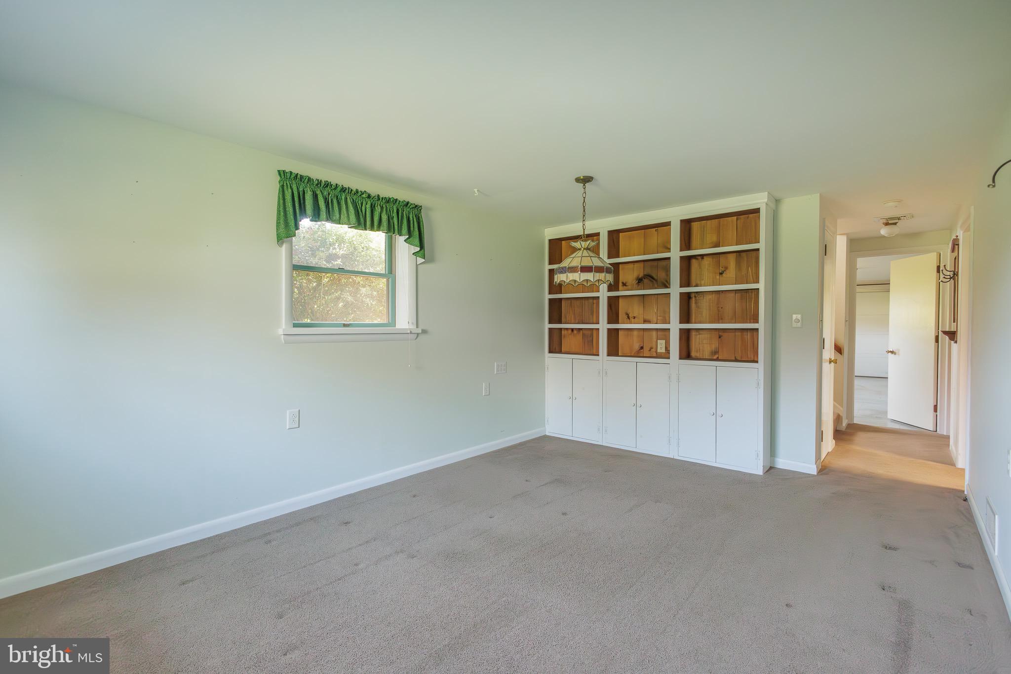 518 West Trout Run Road Ephrata, PA 17522 - Photo 34 of 36 Family room with built ins