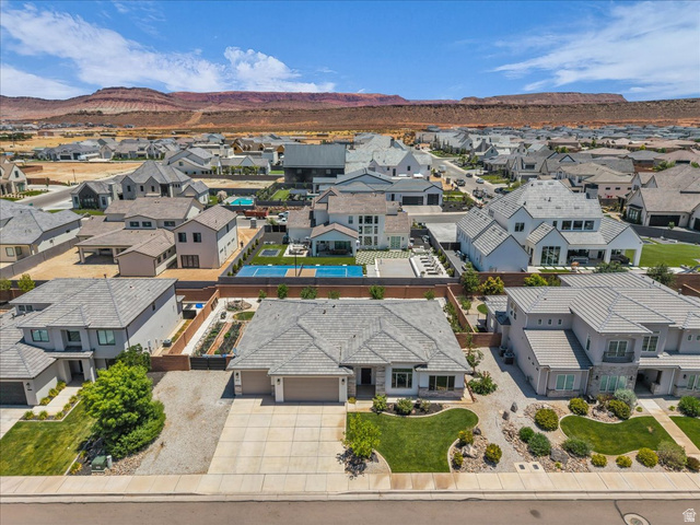 2811 South 3210th Street East St. George, UT 84790 - Photo 5 of 27