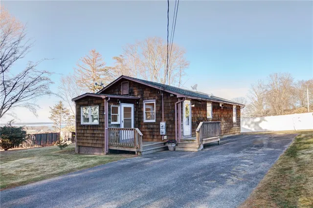 $499,000 | 35 Corys Court, Portsmouth, RI 02871