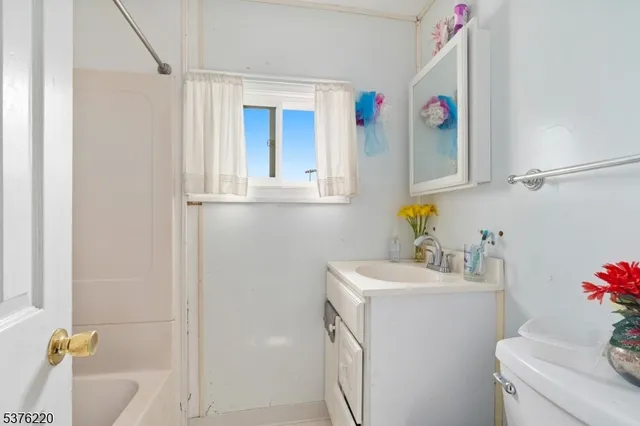 $615,000 | 168 Ledge-landing Rd Landing, Landing, NJ 07850