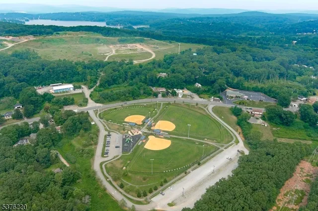 $615,000 | 168 Ledge-landing Rd Landing, Landing, NJ 07850