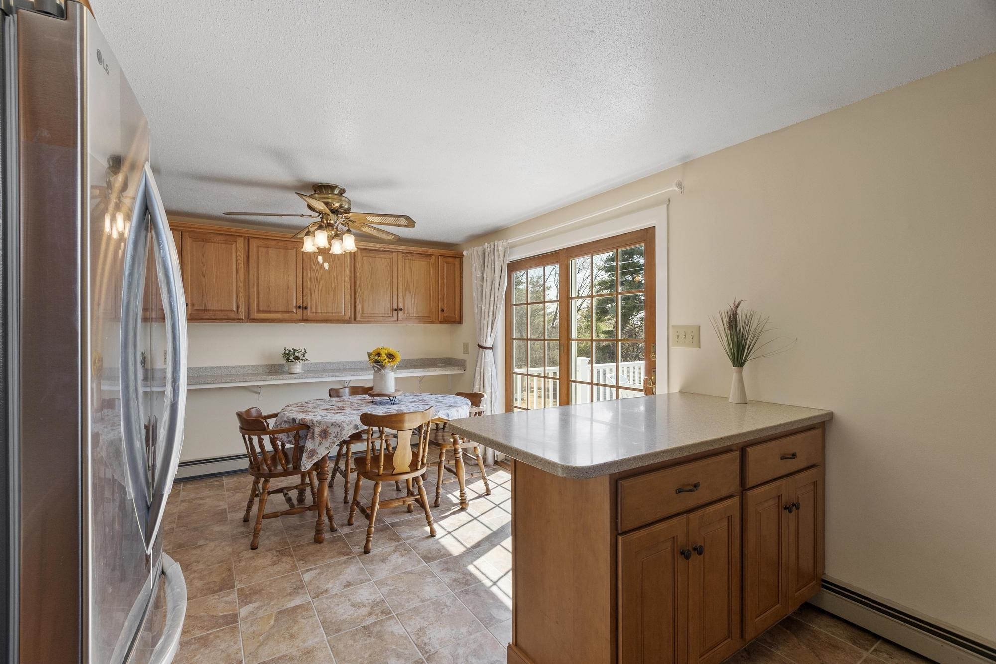 30 Davis Road Portsmouth, NH 03801 - Photo 7 of 34