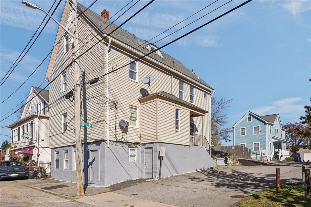 72 Rugby Street Providence, RI 02905 - Photo 2 of 27 Gallery Image 2