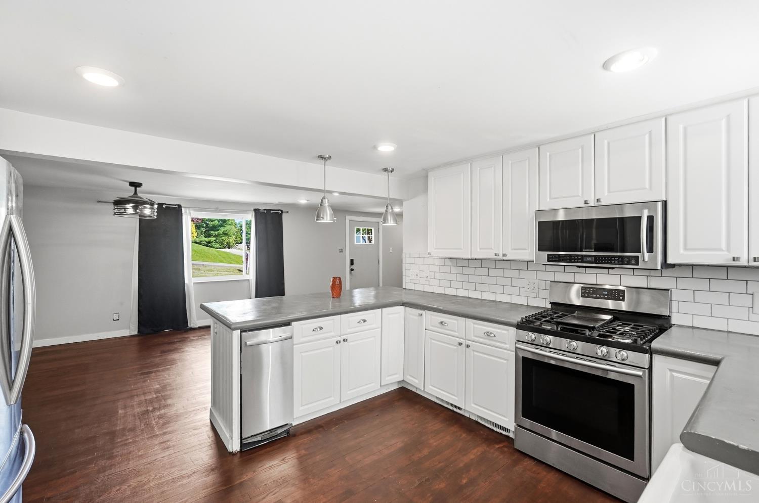 5792 Gaines Road Cincinnati, OH 45247 - Photo 13 of 73