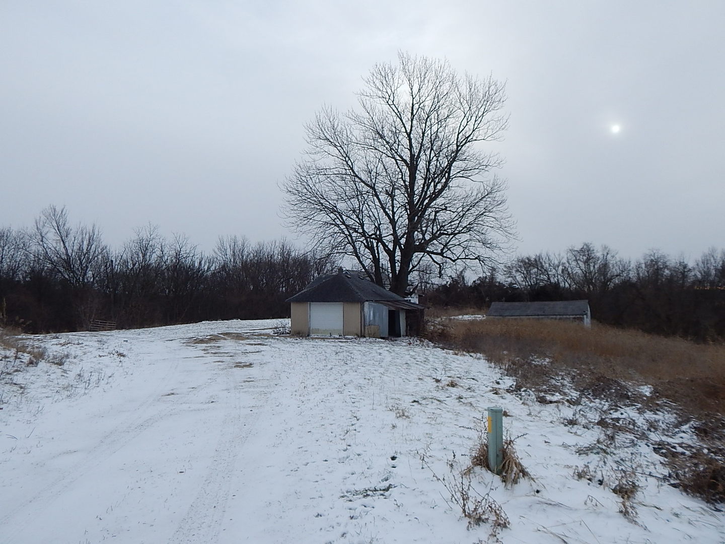 12530 Messmer Road Savanna, IL 61074 - Photo 3 of 16