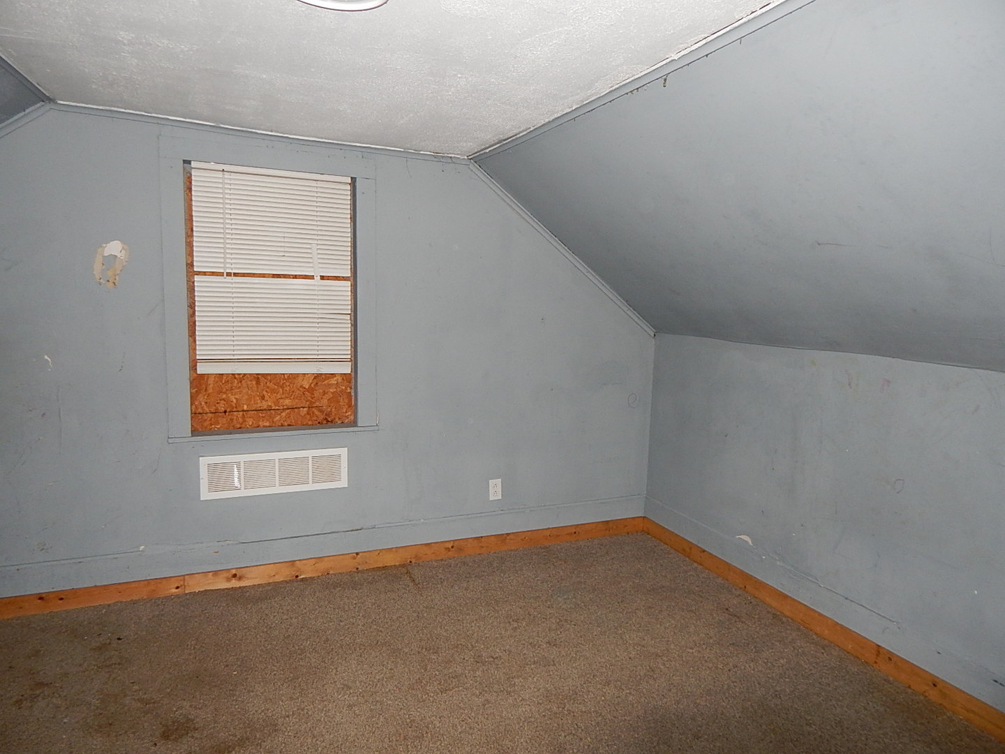 12530 Messmer Road Savanna, IL 61074 - Photo 9 of 16