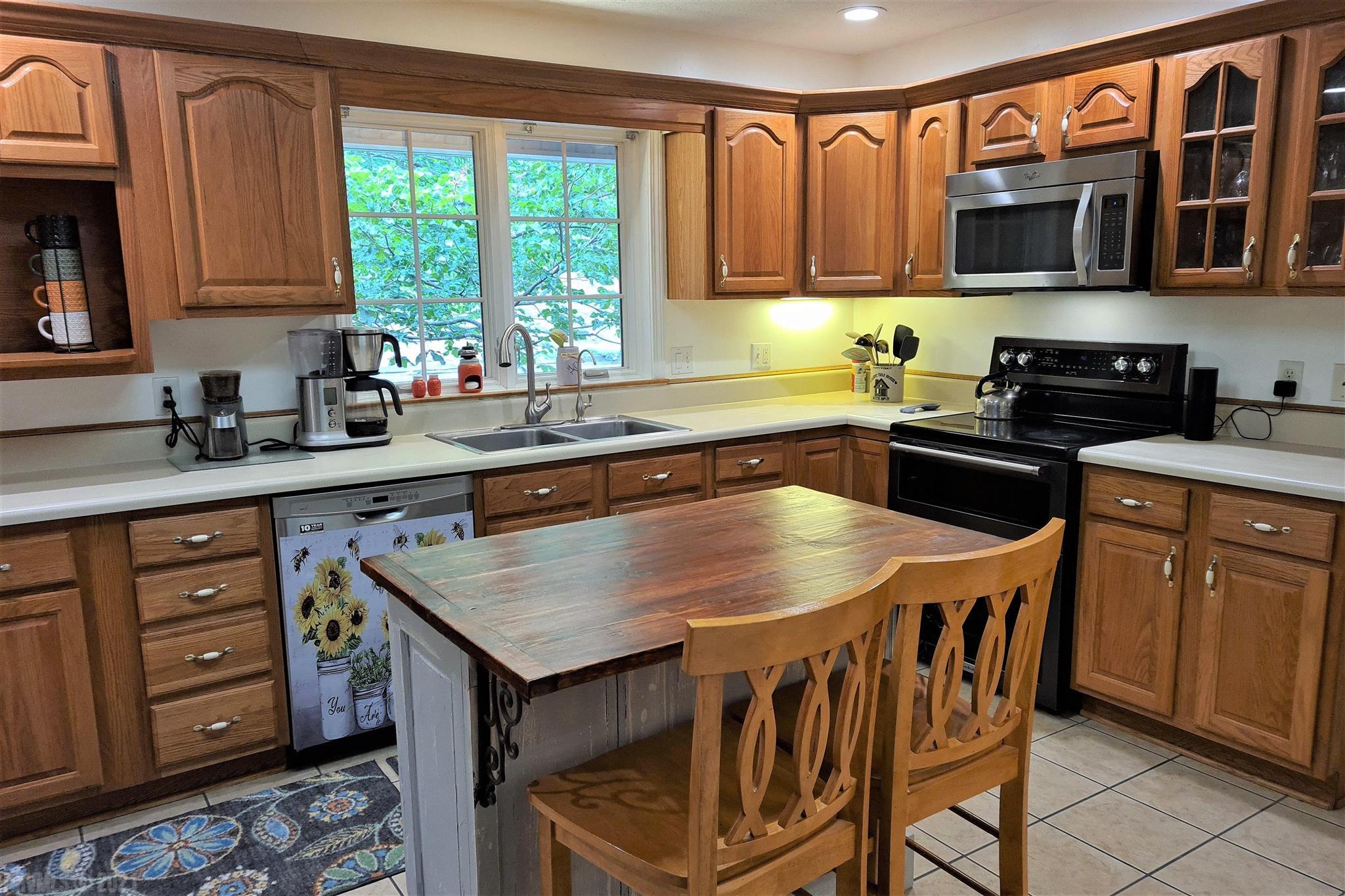 4571 Rhea Ridge Drive Blacksburg, VA 24060 - Photo 14 of 71 Gallery Image 14