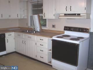 1443 Chestnut Grove Road Pottstown, PA 19464 - Photo 4 of 6 Gallery Image 4