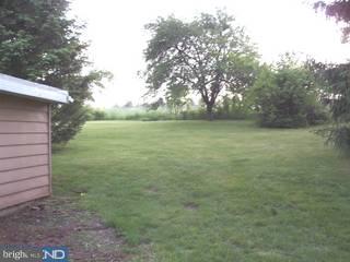 1443 Chestnut Grove Road Pottstown, PA 19464 - Photo 5 of 6 Gallery Image 5