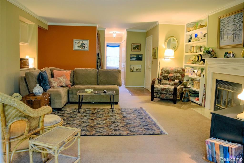 1645 Huntington Park Rochester Hills, MI 48309 - Photo 6 of 25